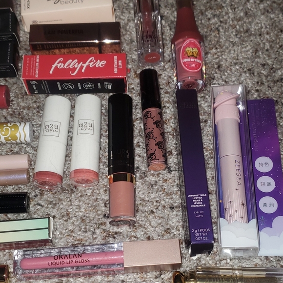 Lippy bundle - Picture 3 of 3